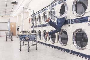 funny-launderette-laundromat-2371