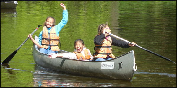 canoeing-on-wi-river_opt_600px